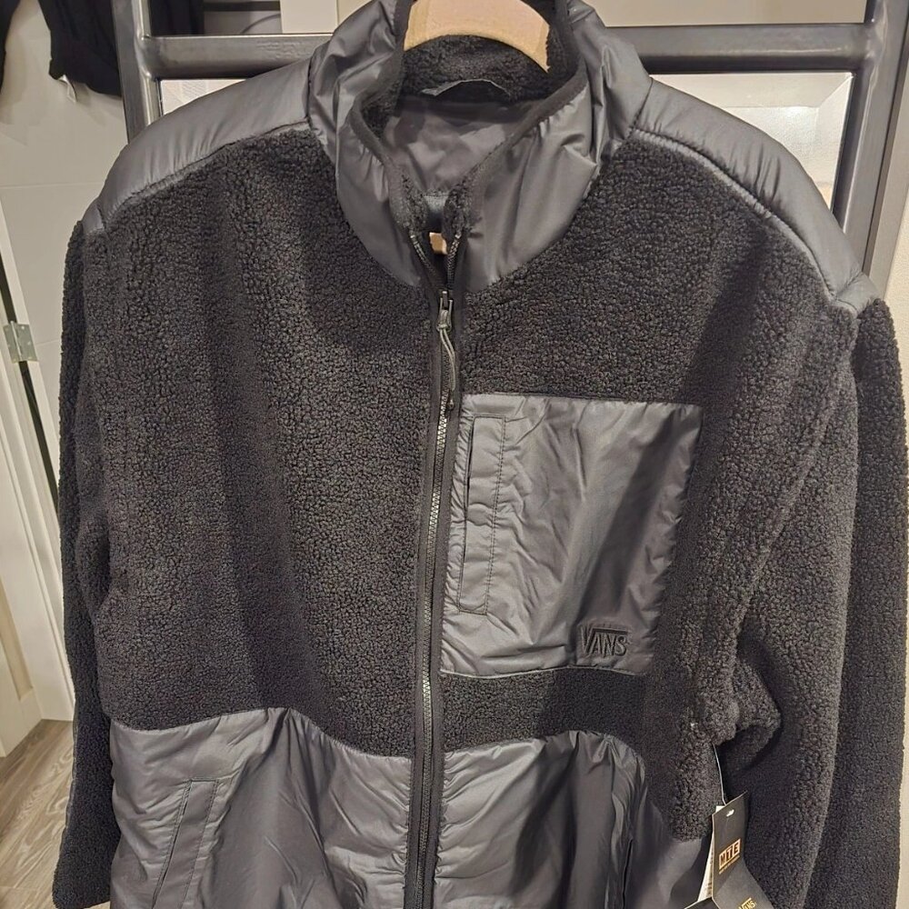 Vans Mens MTE Navigate SHERPA Jacket Black Size XXL 2XL VN000M2KBLK Brand NEW